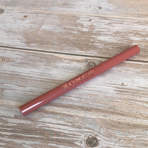 Buxom Other - ❤️$13 NWT Buxom Plumping Lip Liner in Shade Hush Hush Henna .3g